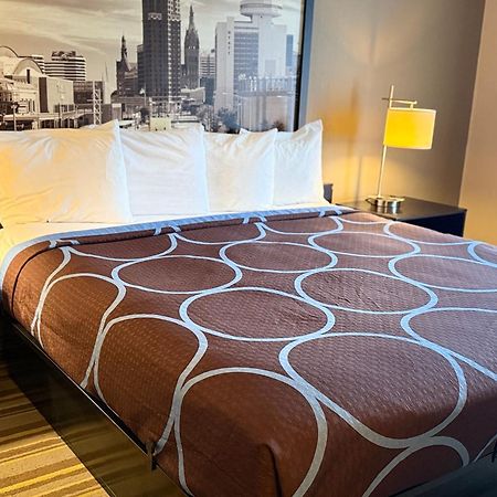 Delavan Inn And Suites מראה חיצוני תמונה