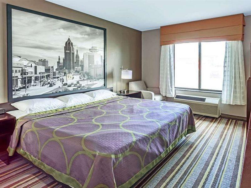 Delavan Inn And Suites מראה חיצוני תמונה