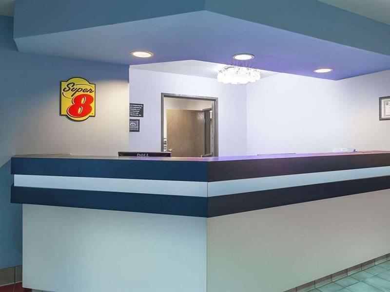 Delavan Inn And Suites מראה חיצוני תמונה