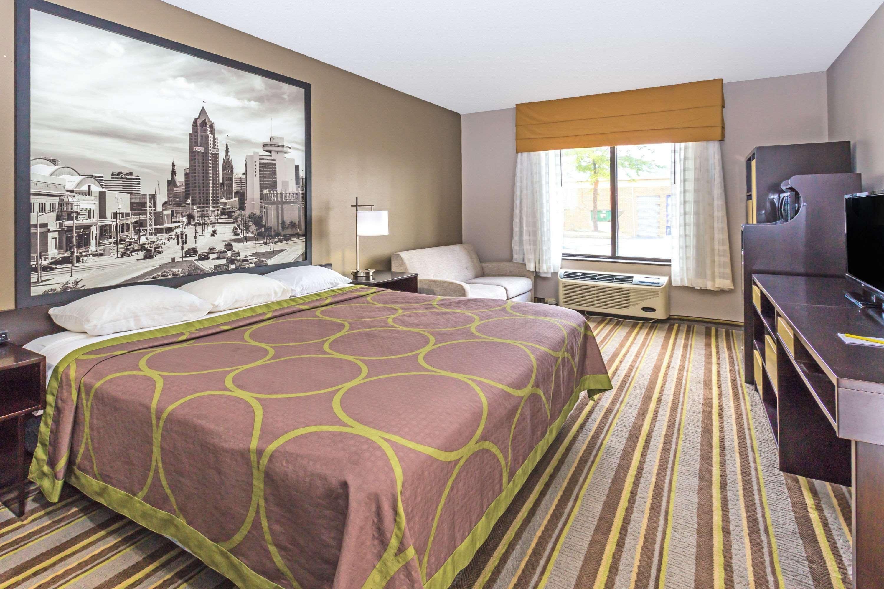 Delavan Inn And Suites מראה חיצוני תמונה