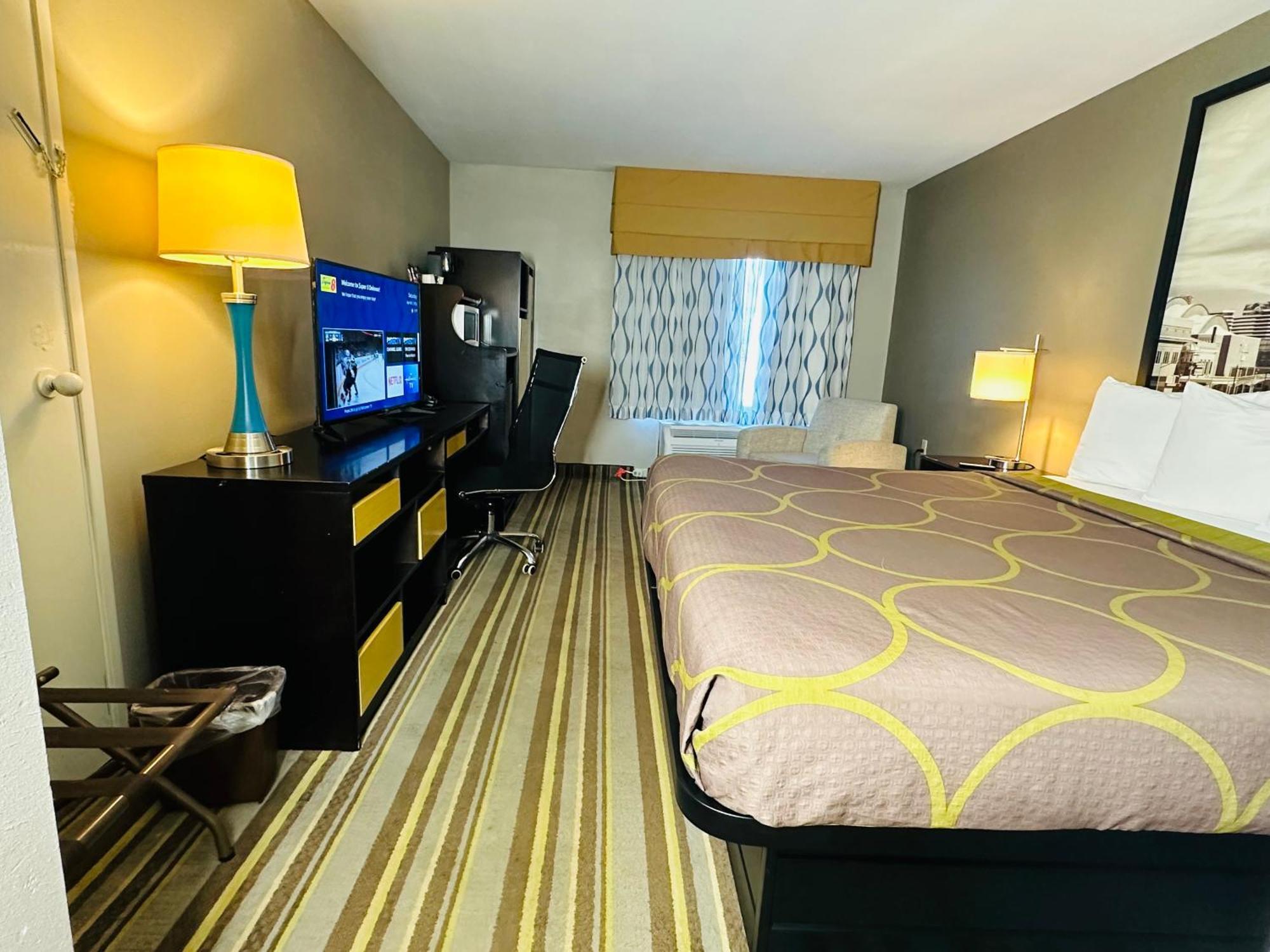 Delavan Inn And Suites מראה חיצוני תמונה